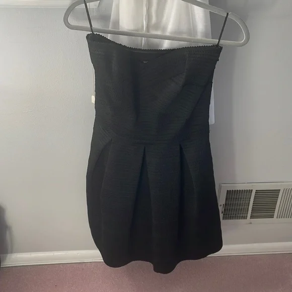 Express | Dresses | Black Scalloped Bandage Dress | Poshmark